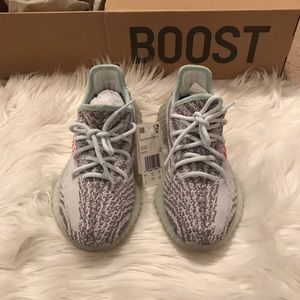 Yeezy Boost Adidas V2 Blue Tint